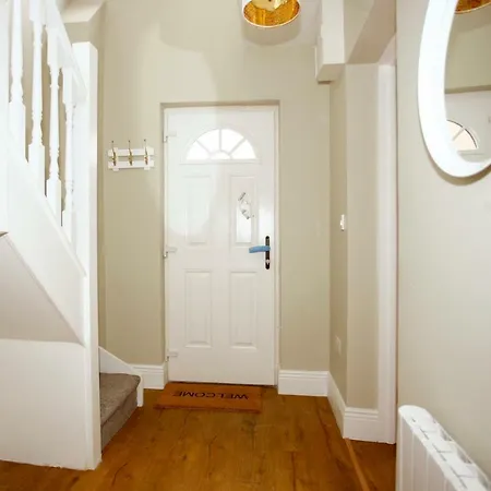 The Secret Quarters Of O'connell St Self-catered Holiday home *